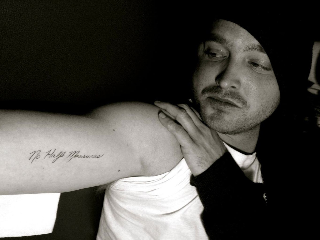 Aaron Paul Got A Breaking Bad Tattoo The Day They Finished Filming with size 1365 X 1024