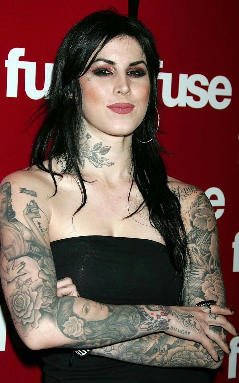 Amy Winehouse Daisy De La Hoya And Kat Von D Are Some Of The regarding size 775 X 1240