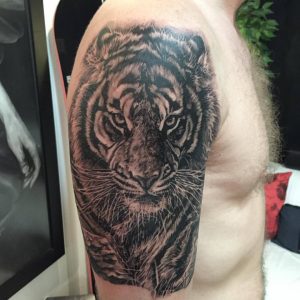 Black Ink Tiger Tattoo On Man Right Half Sleeve throughout proportions 960 X 960