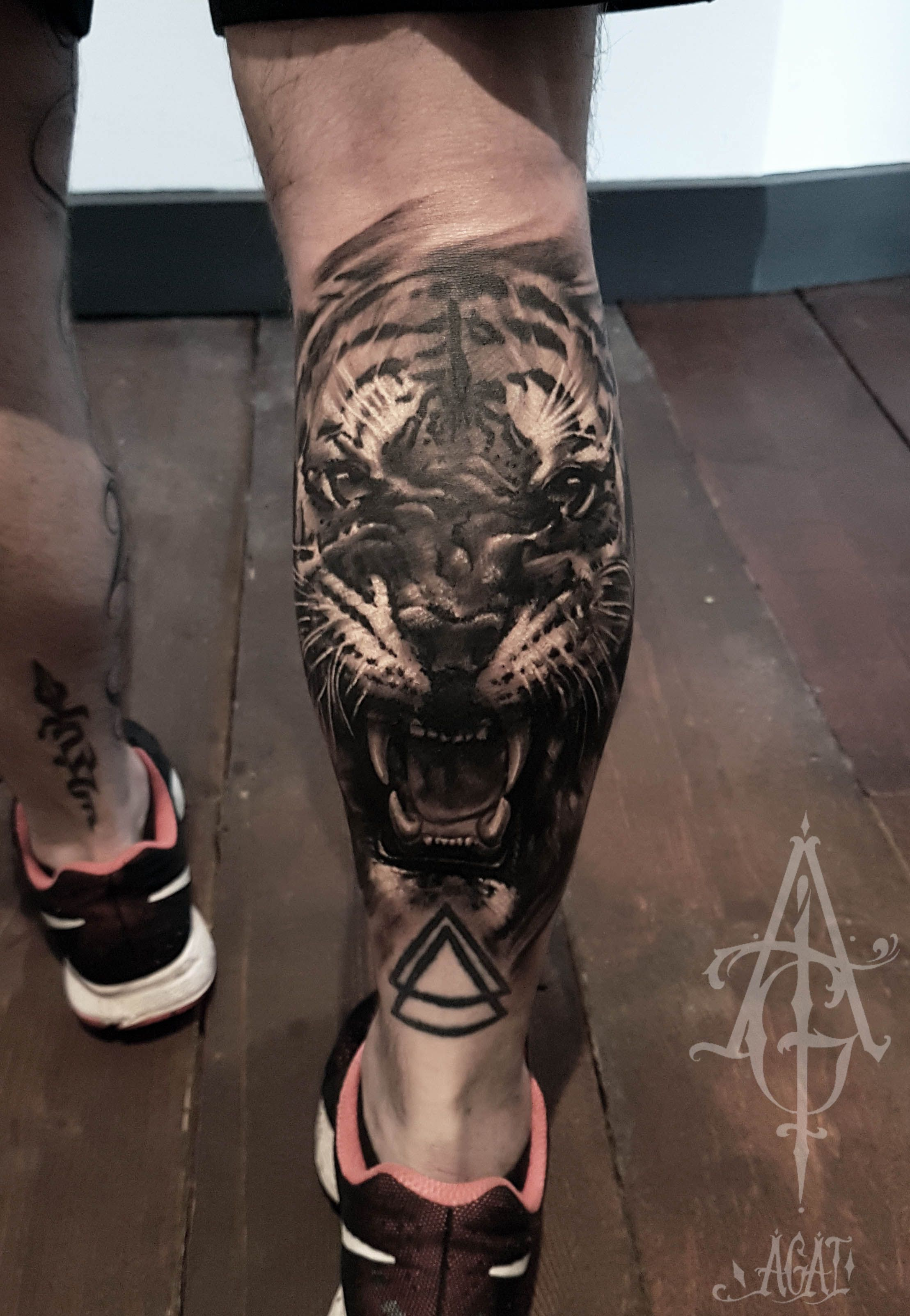 One Session About 5 6h Tattoo Tattoos Tiger Tigertattoo for size 2217 X 3208