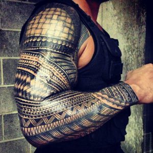 Roman Reigns 17 Hour Samoan Tribal Tattoo Squaredcircle regarding proportions 960 X 960