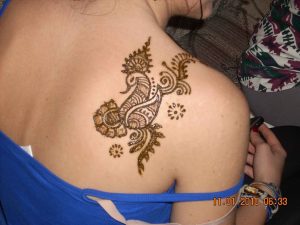 Henna Back Tattoo Bird Tattoos Henna Tattoo Back Girl Back for measurements 2048 X 1536