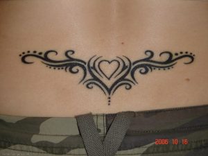 Tatouage Coeur Tribal Bas Du Dos Booty Tattoos Back Tattoos for dimensions 1024 X 768