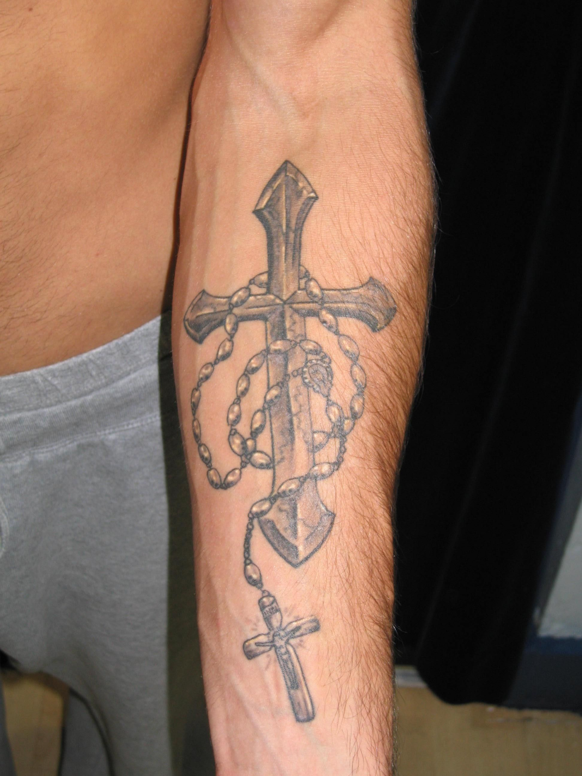 20 Cross Tattoos Design Ideas For Men And Women Vegasink1 Cross for measurements 1944 X 2592