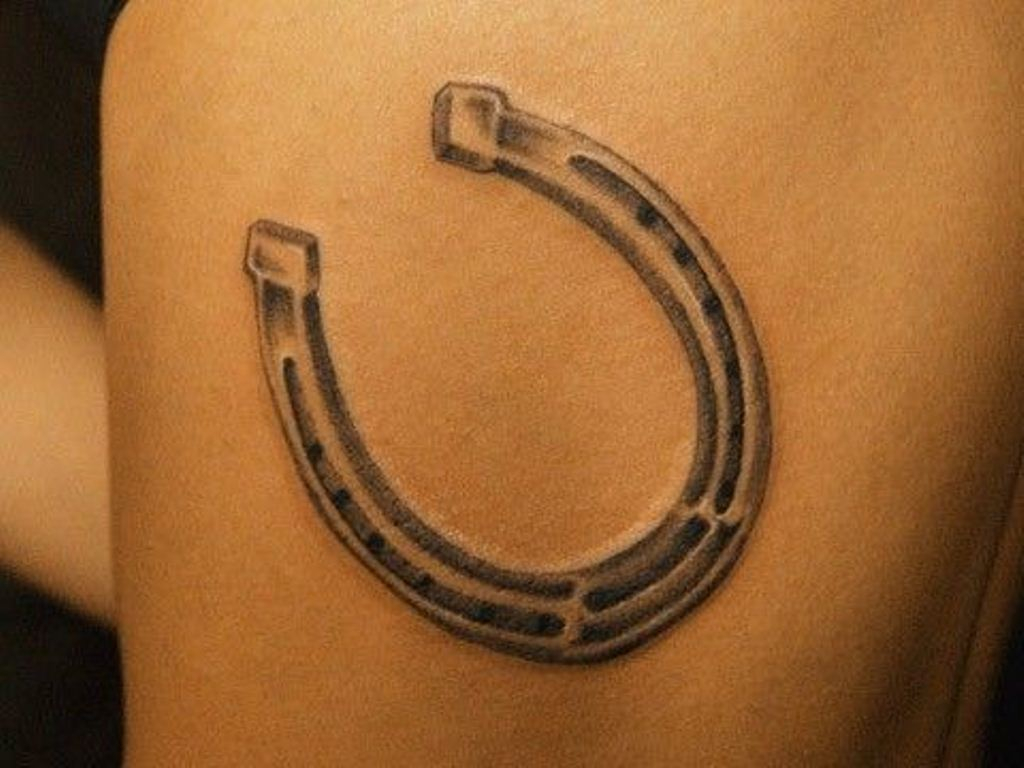 40 Horseshoe Tattoos Tattoofanblog regarding measurements 1024 X 768