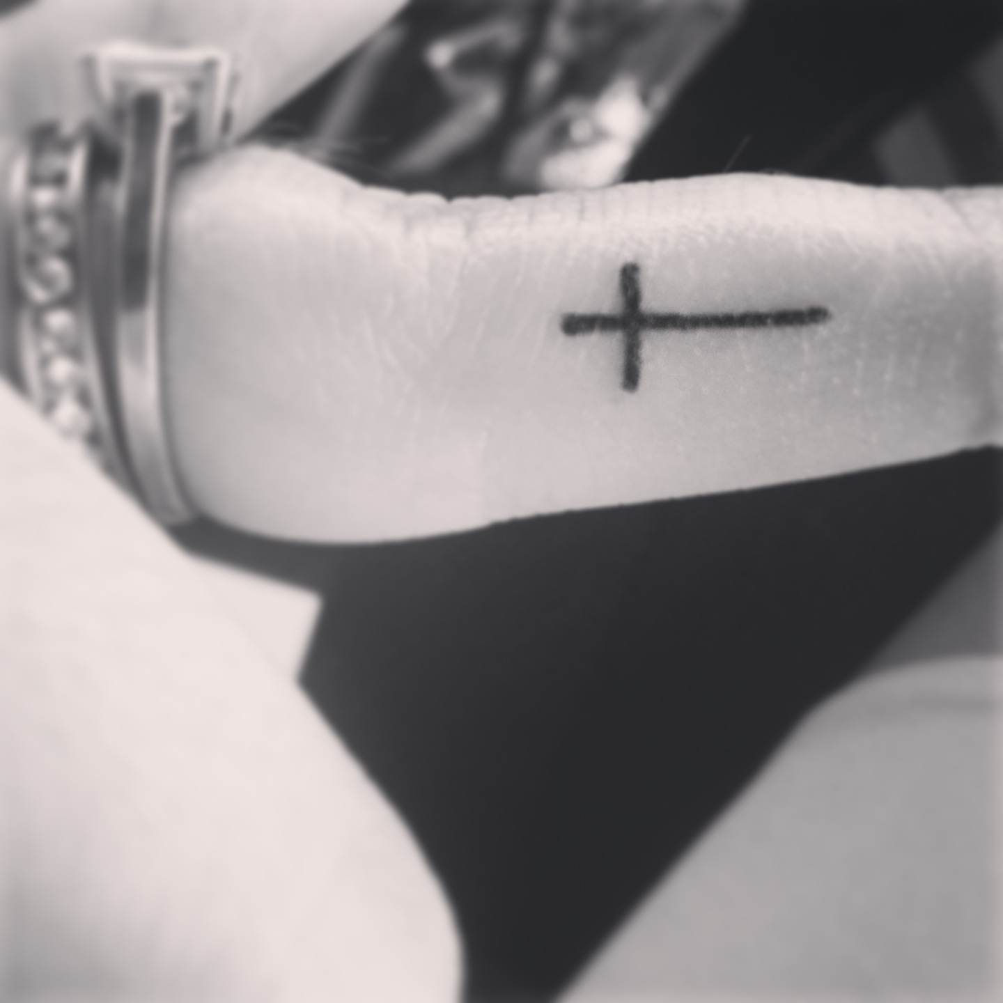 49 Elegant Cross Tattoos On Finger in sizing 1440 X 1440