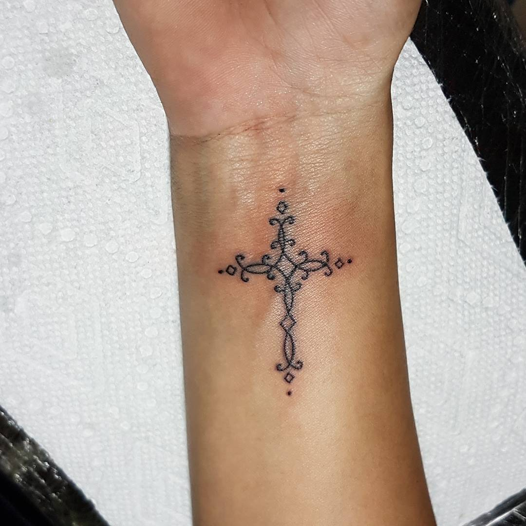 50 Unique Small Cross Tattoo Designs Simple And Lovely Yet Meaningful for dimensions 1080 X 1080
