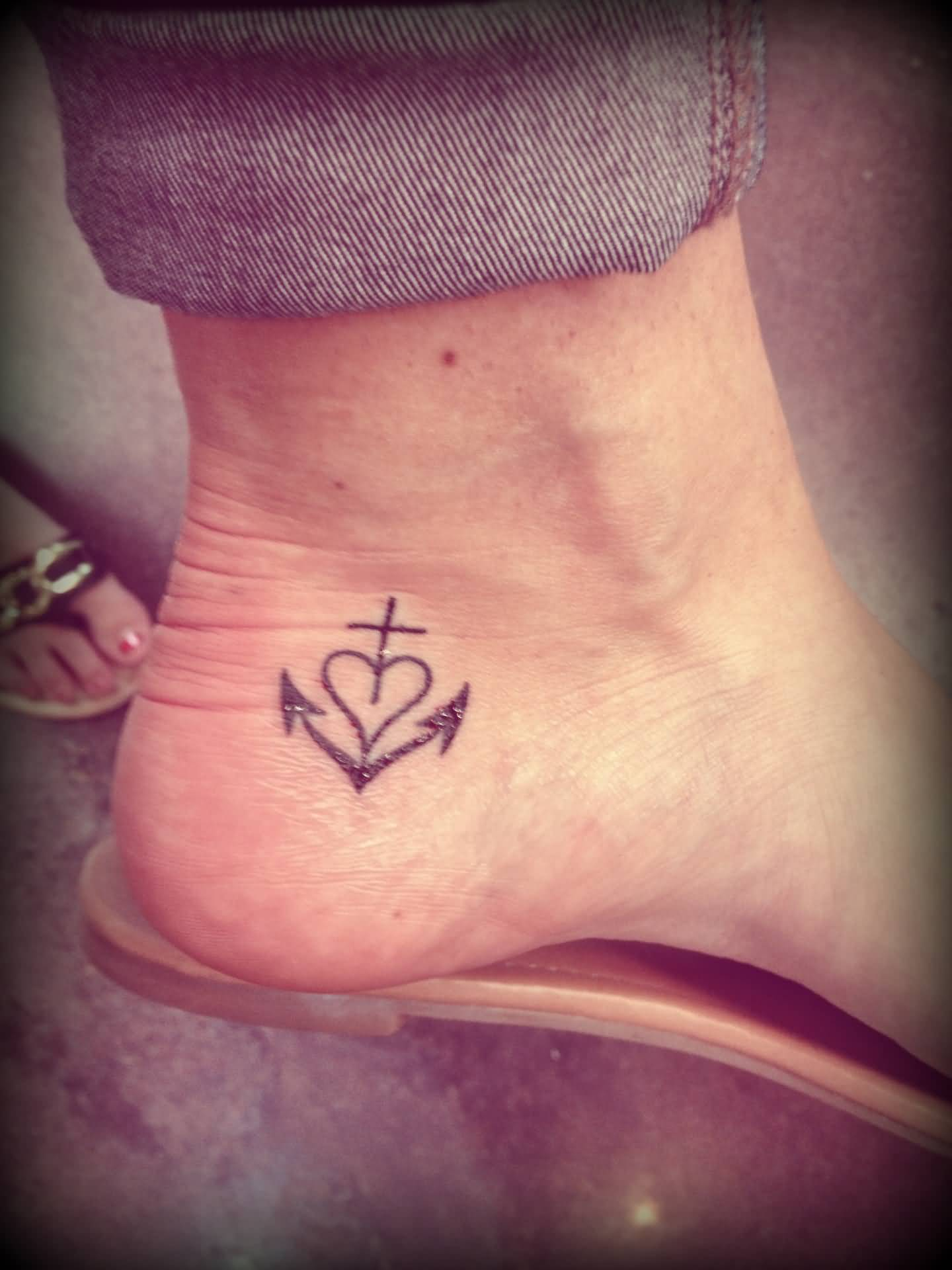 57 Cute Anchor Heart Tattoos for sizing 1440 X 1920