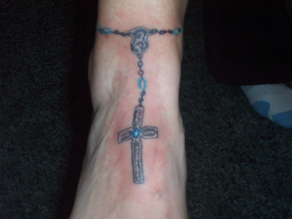 Cross Rosary Anklet Tattoo Magica Tattoo Tattooedwife Flickr in measurements 1024 X 768