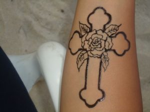 Henna Cross Cross Henna Tattoos Tattoos Henna Feather Tattoos inside size 1280 X 960