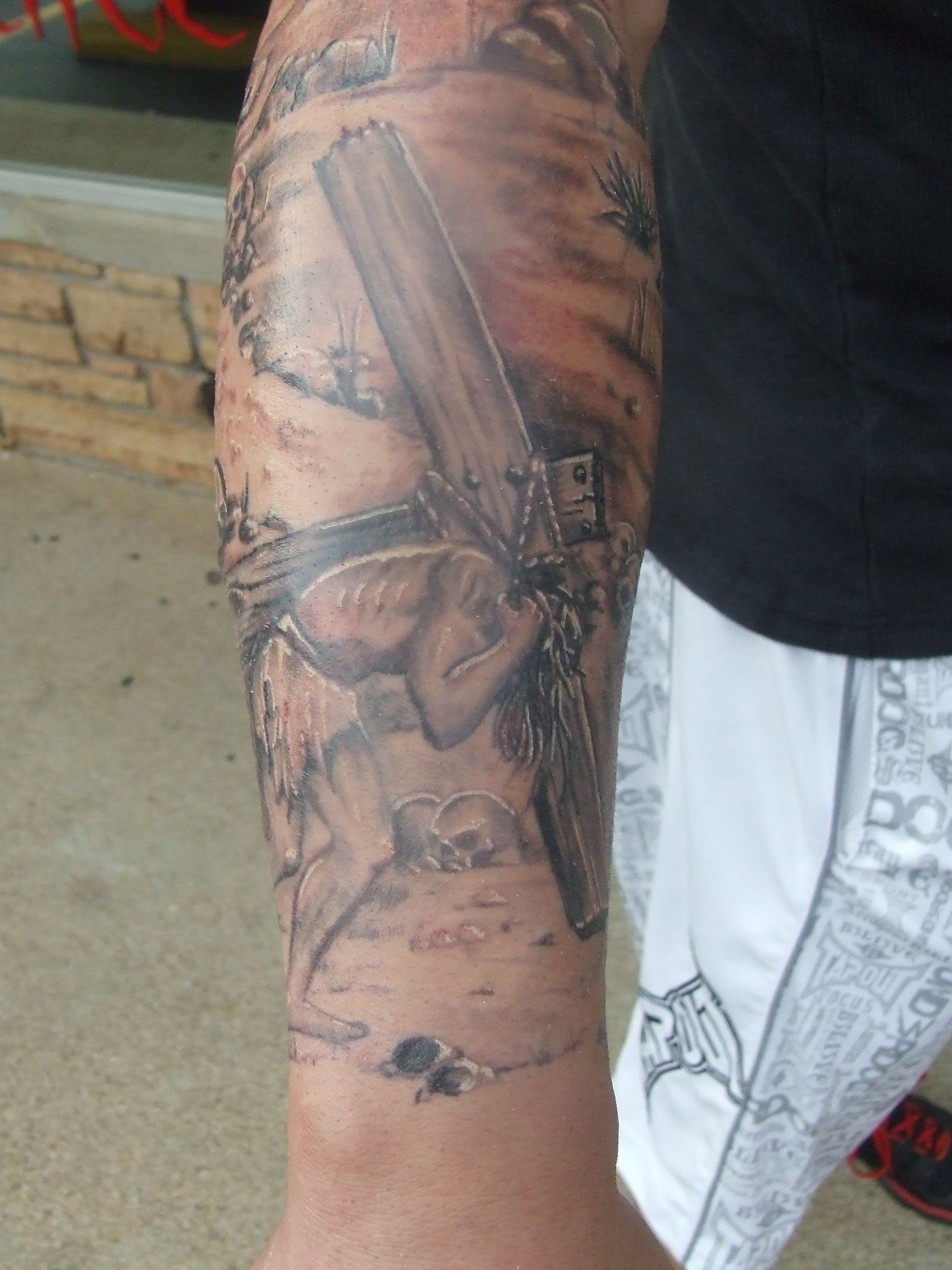 Jesus Carrying Cross Tattoo Black And Grey Will Spencer Arm regarding measurements 1944 X 2592