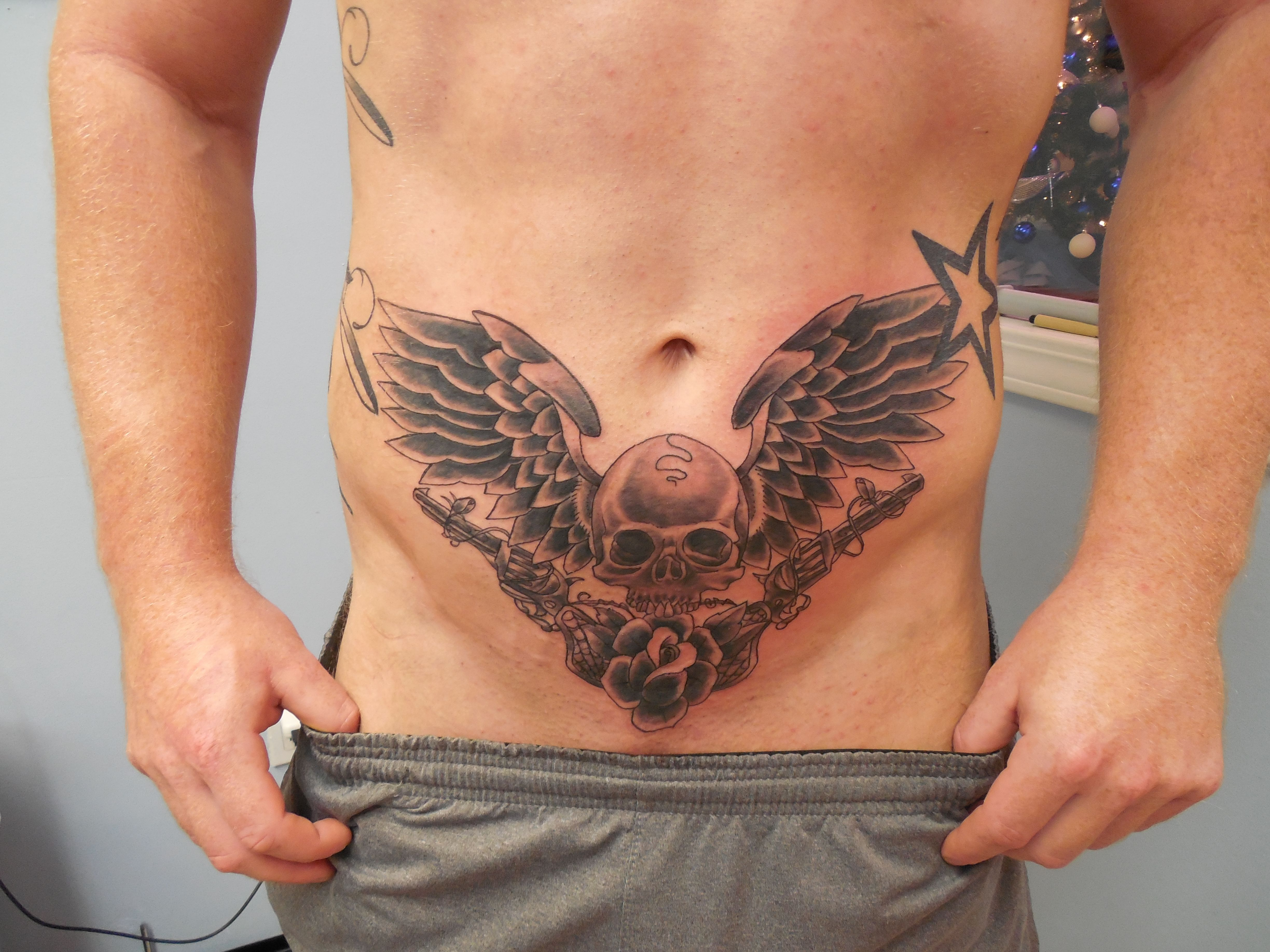 Lower Abdomen Tattoo Skull And Wings Artist Jessica Rincon inside sizing 4896 X 3672