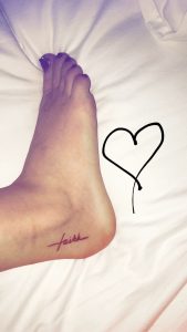 Pin Insta Ninabubblygum Tattoos Small Foot Tattoos Feet with dimensions 720 X 1280