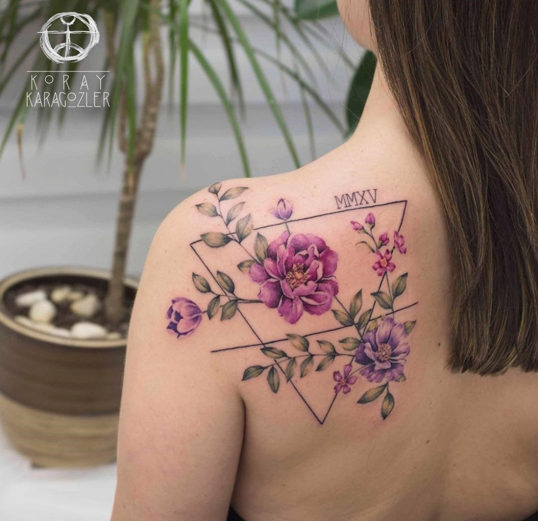11 Reasons Why People Love Pretty Shoulder Blade Tattoos Tattoo Design for sizing 1058 X 1024