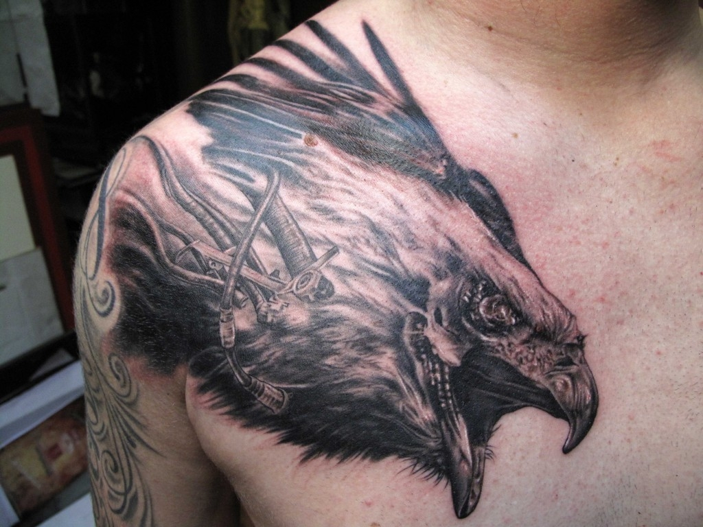 52 Eagle Shoulder Tattoos Ideas And Meanings within sizing 1024 X 768