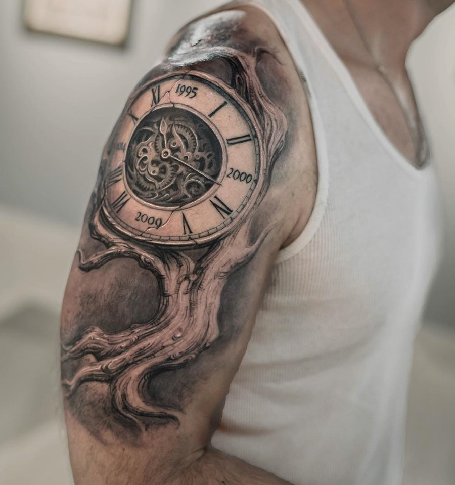 55 Awesome Clock Shoulder Tattoos for sizing 900 X 959