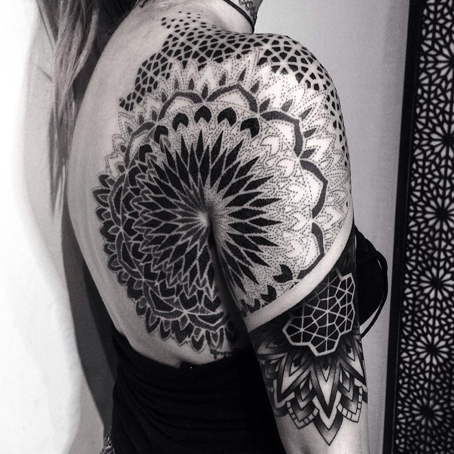 59 Stunning Geometric Shoulder Tattoos regarding proportions 900 X 900