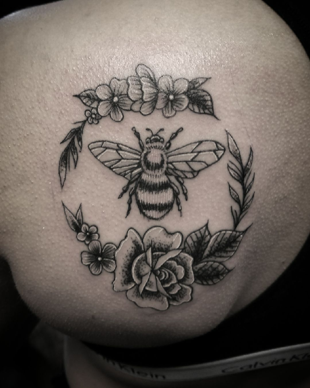 Back Shoulder Tattoo Bee Flowers Tattoos Tats Tattoos Back intended for measurements 1080 X 1349