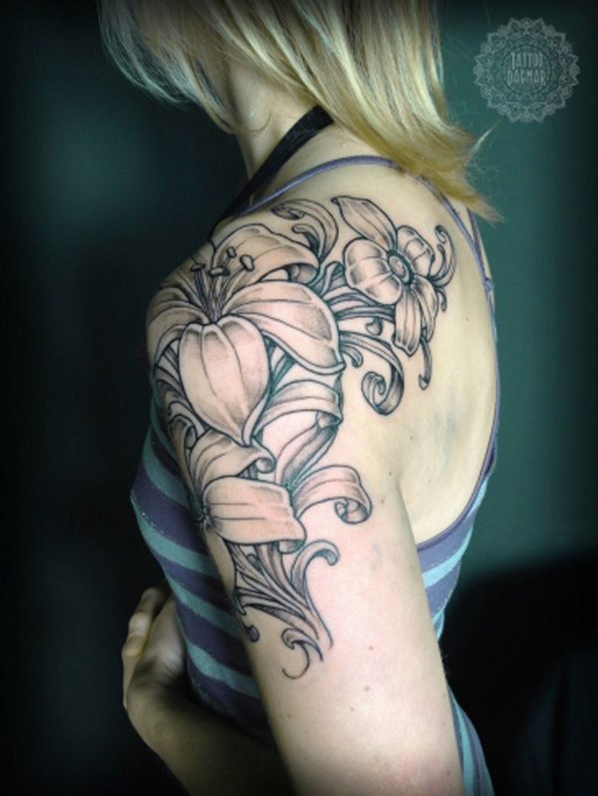 Back Shoulder Tattoo Ideas For Females Back Shoulder Tattoos within dimensions 1200 X 1596