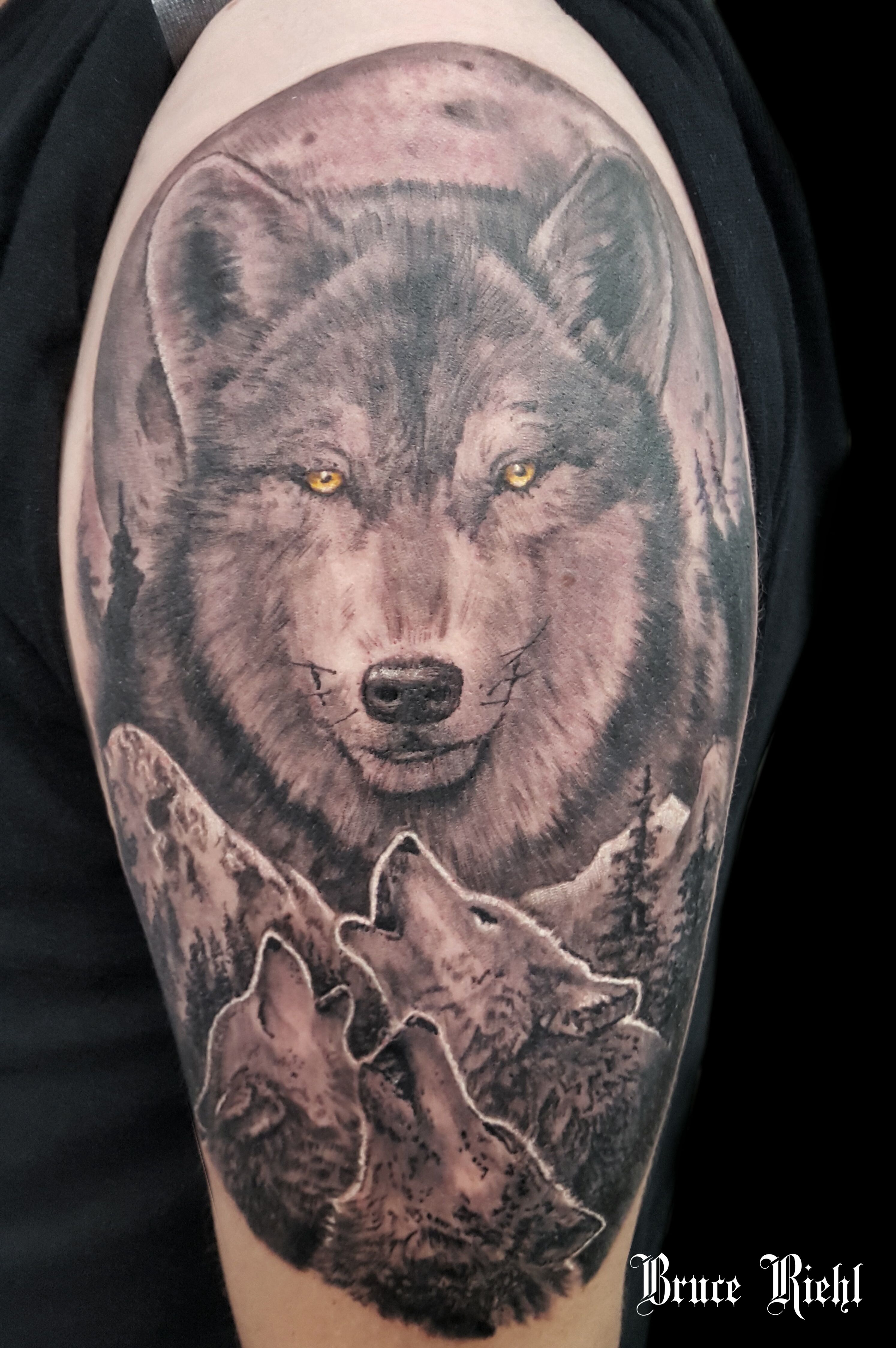Black And Grey Wolf Shoulder Tattoo Bruce Riehl Tattoos with regard to measurements 2988 X 4496