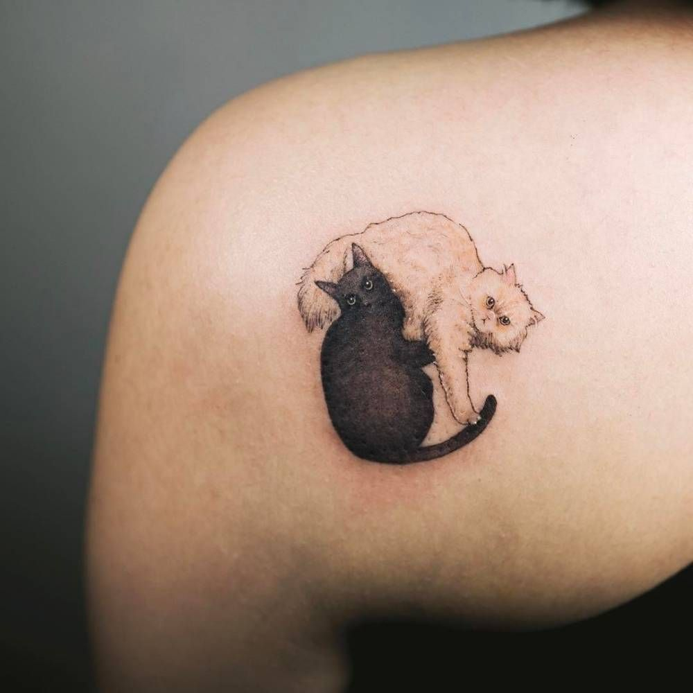 Black And White Cat Couple Tattoo On The Left Shoulder Blade with regard to proportions 1000 X 1000