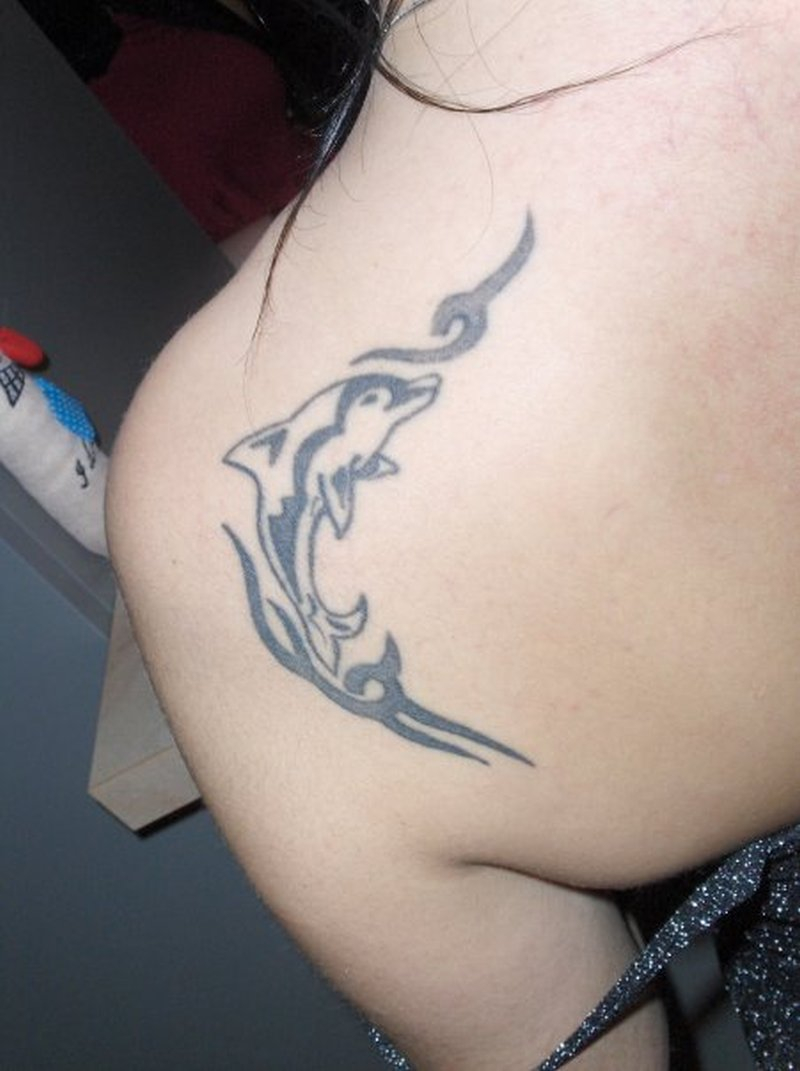 Black Dolphin Tattoo On Left Shoulder Back Tattoos Book 65000 regarding proportions 800 X 1071