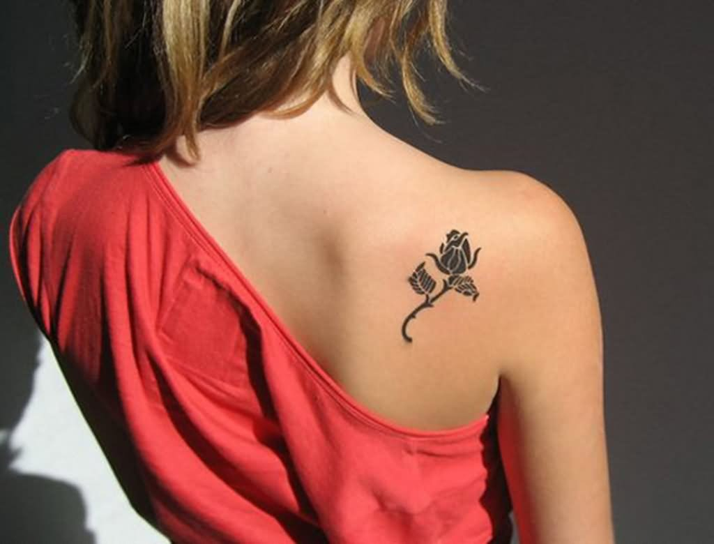 Black Feminine Rose Tattoo On Girl Right Back Shoulder in proportions 1024 X 780