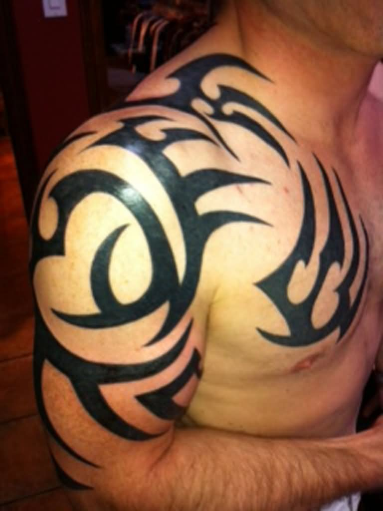 Cute Man Right Shoulder Tribal Tattoo for sizing 768 X 1024