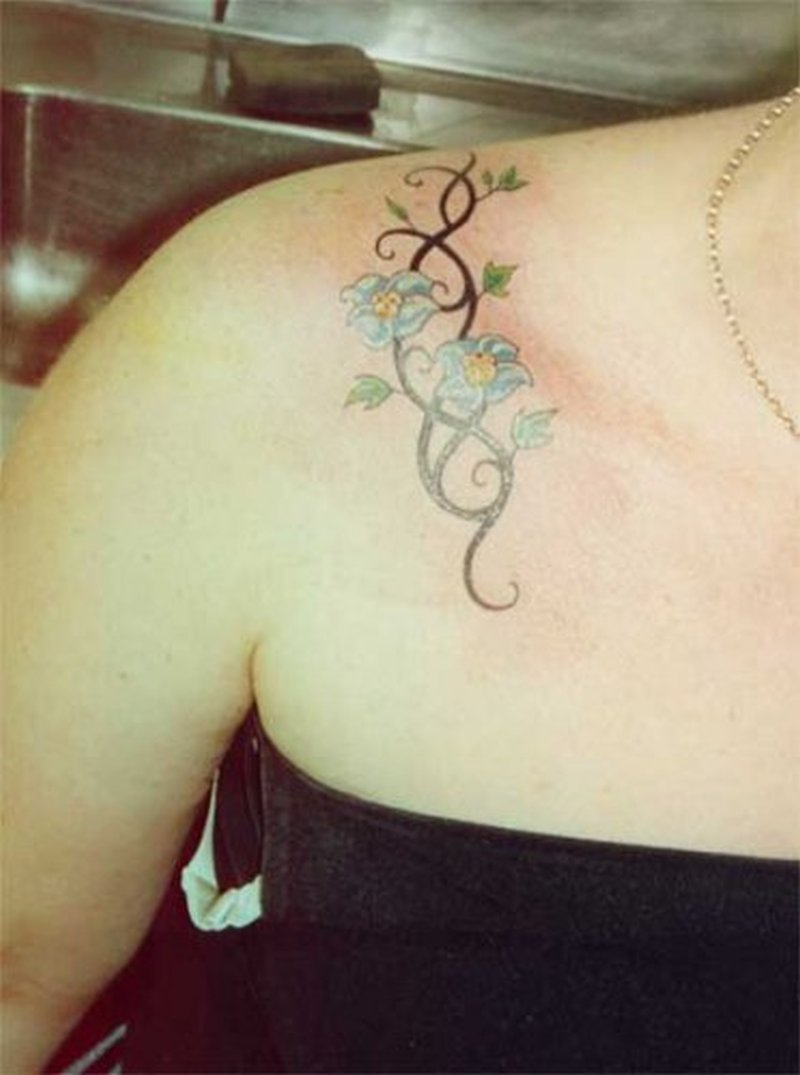 Feminine Flowers Tattoo On Shoulder 2 Tattoos Book 65000 for sizing 800 X 1075