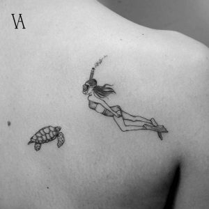 Fine Line Style Turtle And Diver Tattoo On The Right Shoulder Blade in sizing 1000 X 1000