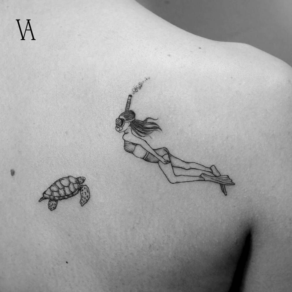 Fine Line Style Turtle And Diver Tattoo On The Right Shoulder Blade in sizing 1000 X 1000
