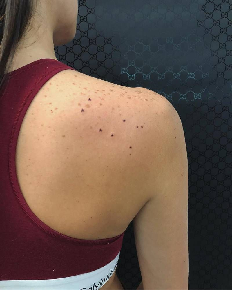 Gemini Constellation Tattoo On The Right Shoulder Blade Tattoo pertaining to sizing 800 X 1000