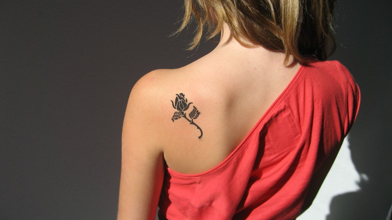 Girl Tattoos On Shoulder Blade 30 Small Cute Tattoos For Girls inside size 1600 X 900