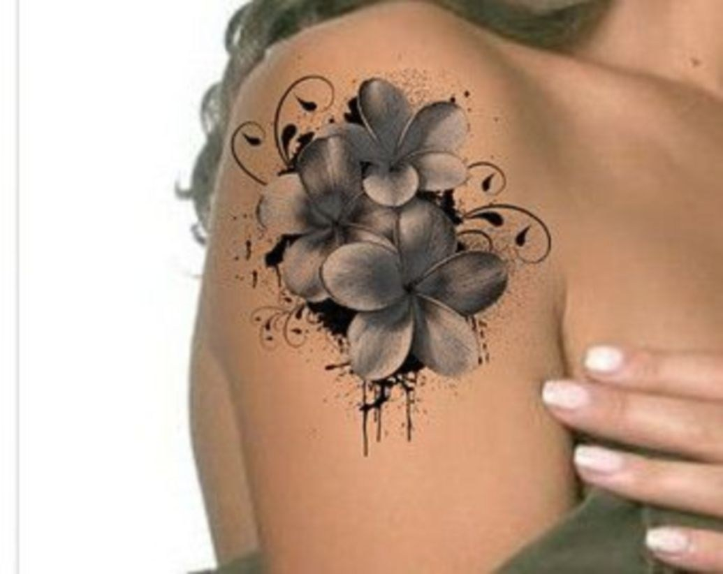Gorgeous Shoulder Tattoos For Modern Women 12 Vattire with proportions 1035 X 822