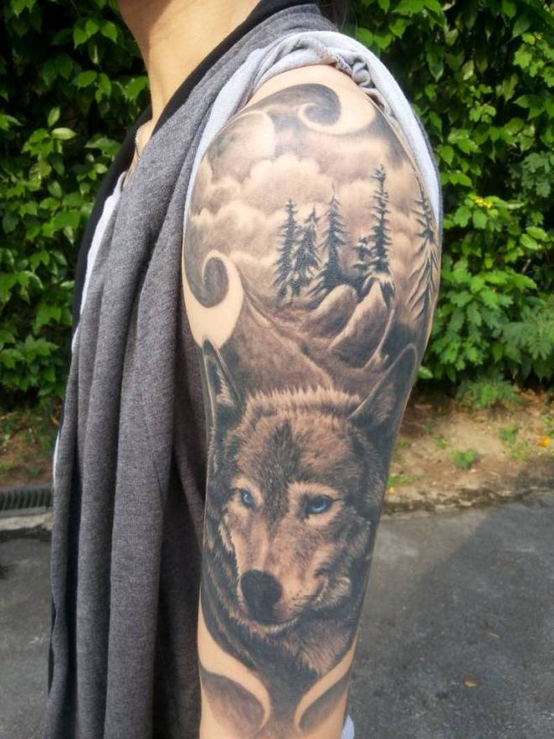 Great Tattoo Of A Wolf On His Shoulder Tattoos Book 65000 in size 800 X 1067