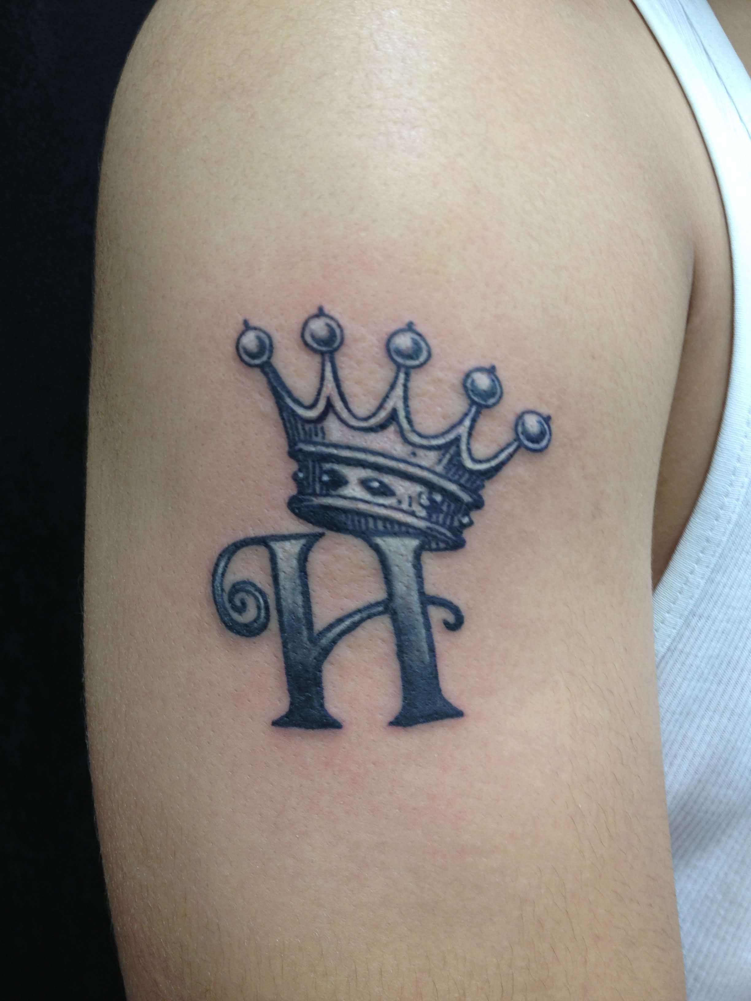 Grey H Letter With Crown Tattoo On Shoulder Tattooshunt intended for measurements 2448 X 3264