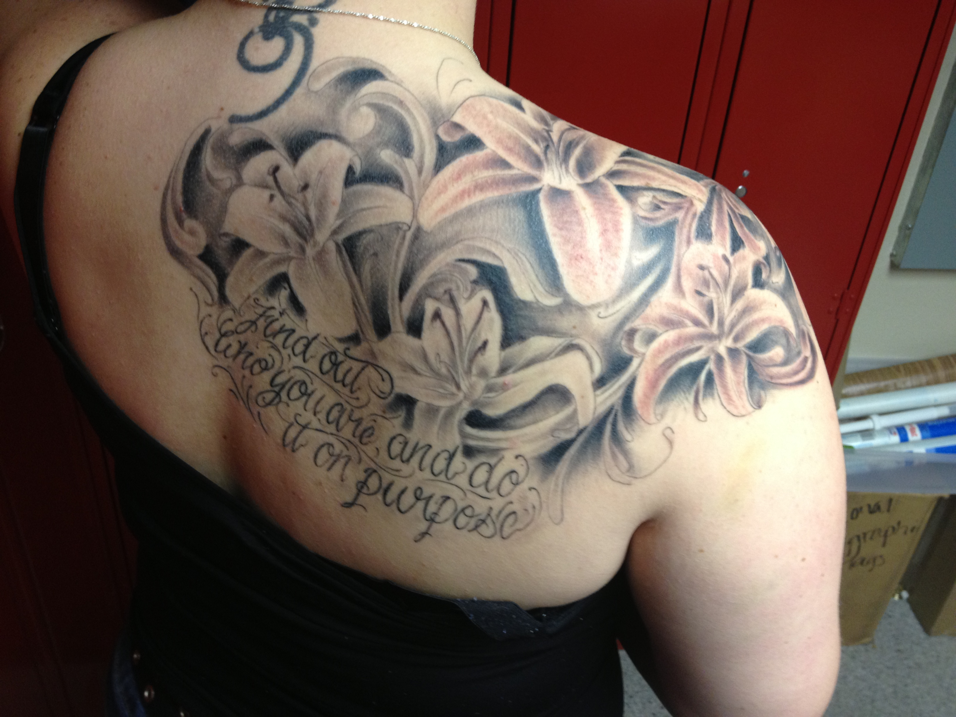 Grey Lily Flowers Tattoo On Back Shoulder regarding size 3264 X 2448
