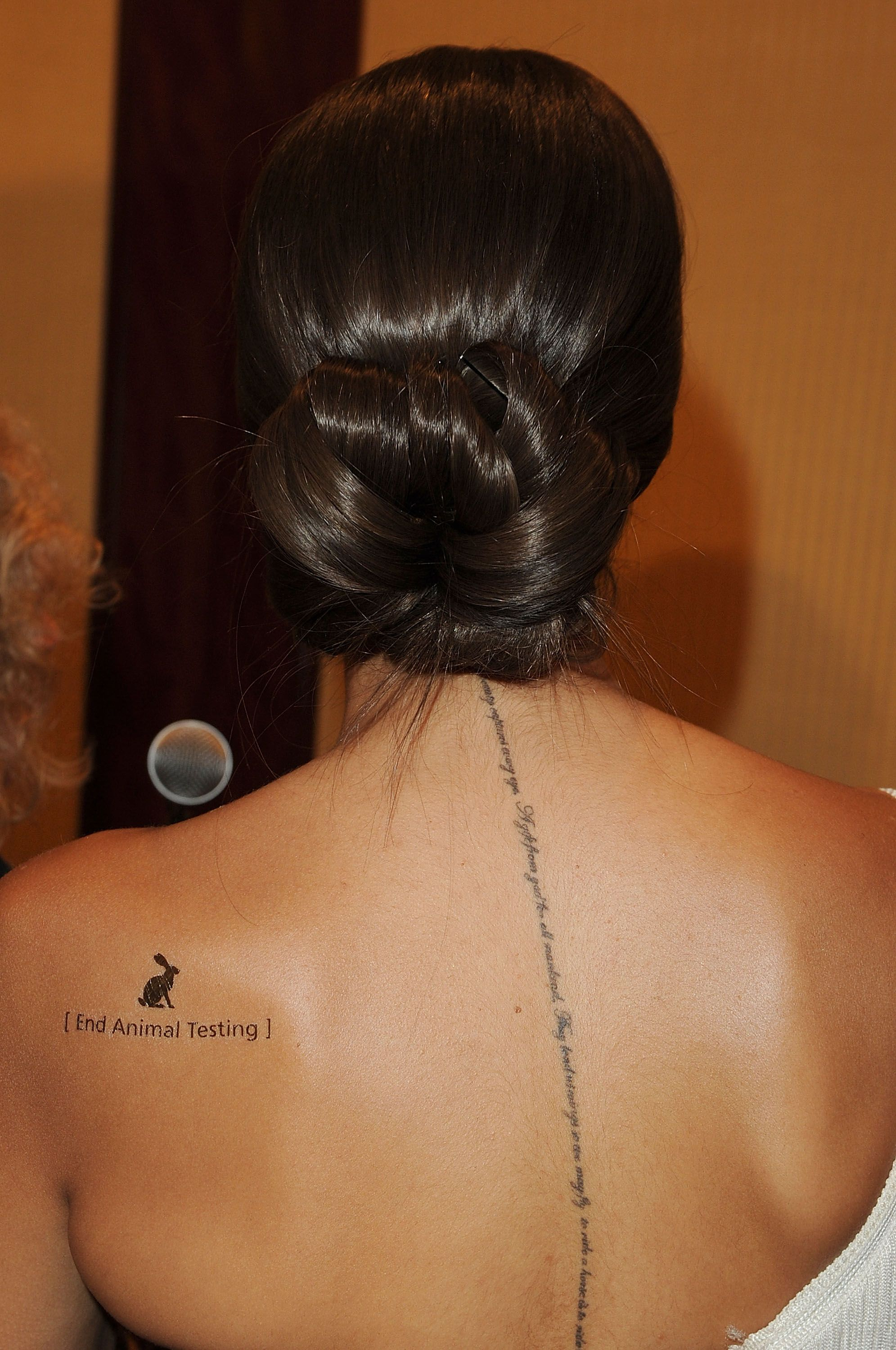 Leona Lewis Spine Tattoo Jason Merritt Plus Shoulder Blade Tat within sizing 1991 X 3000