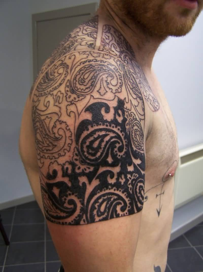 Men Shoulder With Nice Paisley Pattern Tattoo Golfian pertaining to measurements 800 X 1067