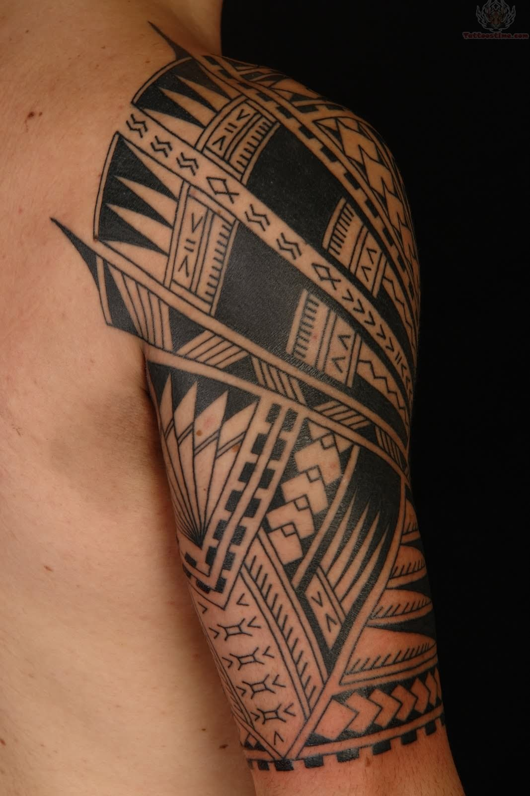Polynesian Design Tattoo On Shoulder inside size 1067 X 1600