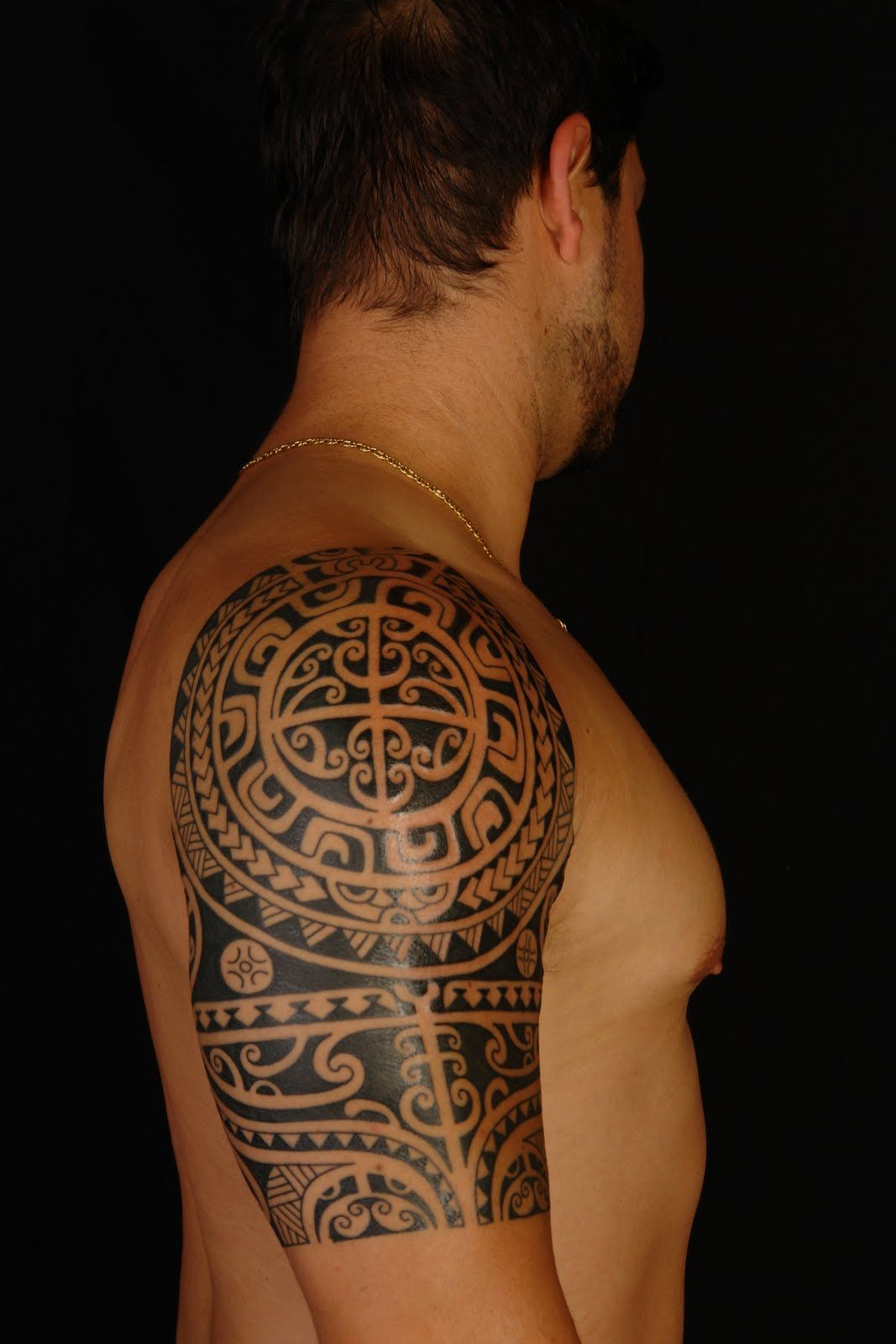 Polynesian Tatau Designs Polynesian Shoulder Tattoo On Anthony with regard to size 1067 X 1600