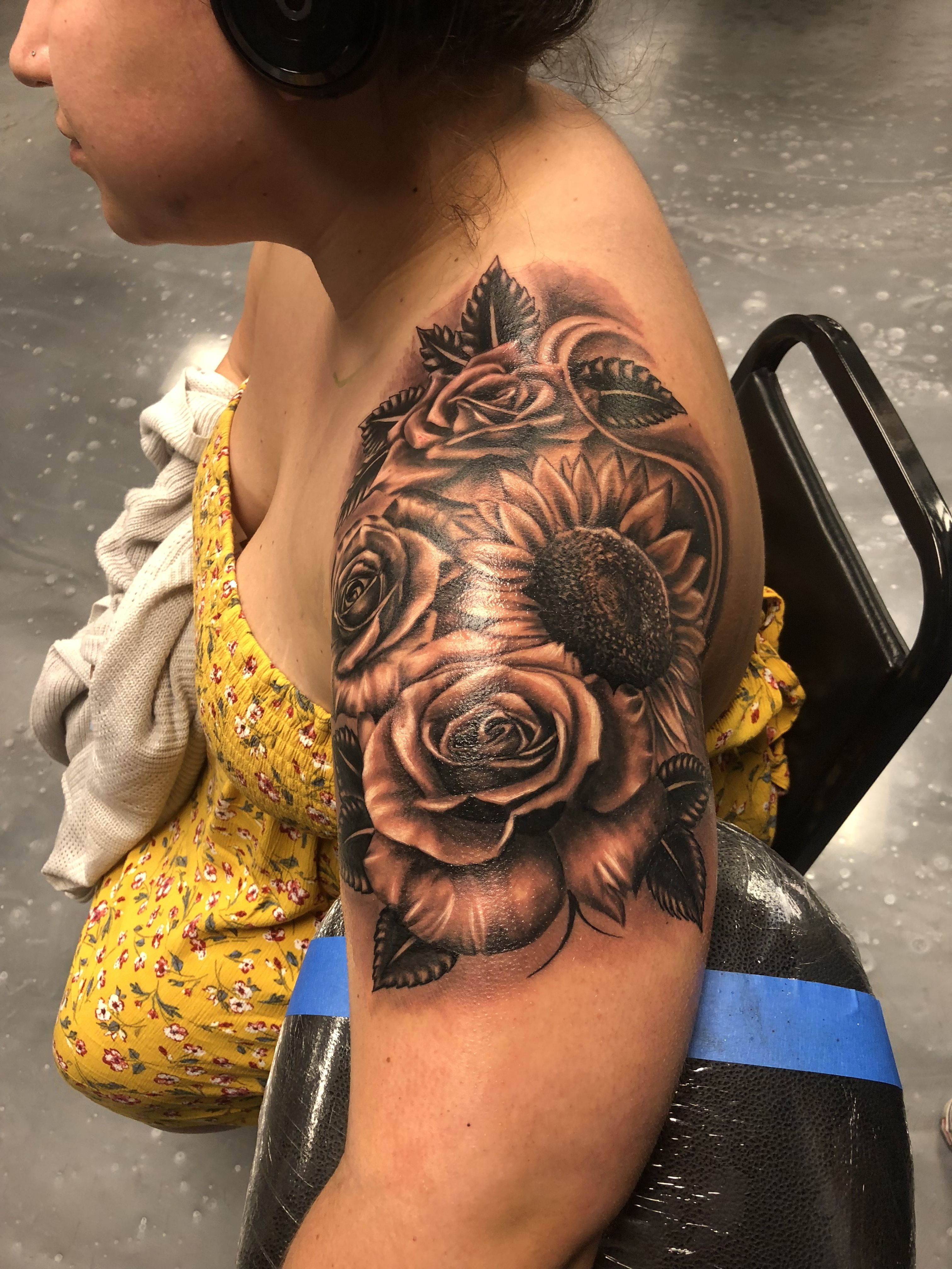 Quarter Sleeve Of Roses And Sunflowers Done In Black And White with dimensions 3024 X 4032