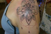 Samoan Tattoos Armband Samoantattoos Samoan Tattoos Shoulder for proportions 2435 X 3202