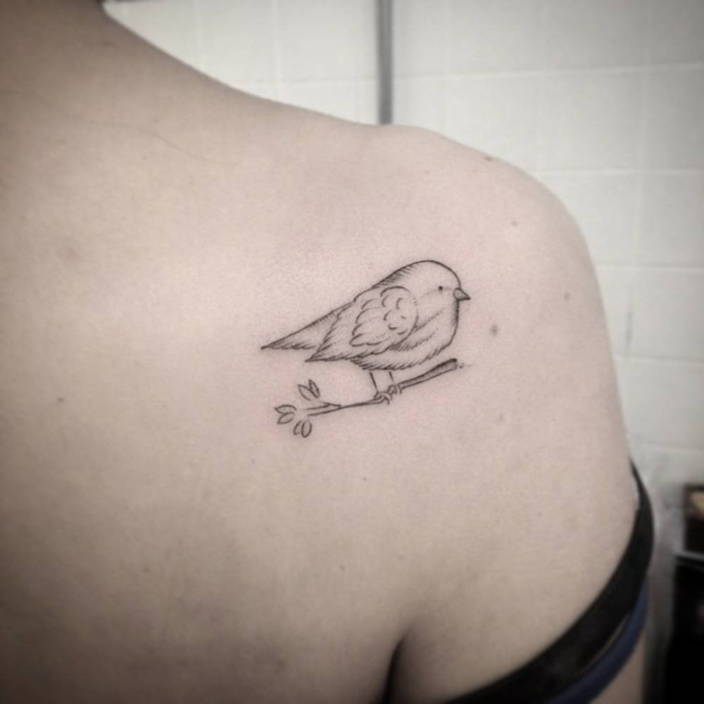 Shoulder Blade Tattoo Of A Bird Ivy Saruzi inside sizing 1000 X 1000