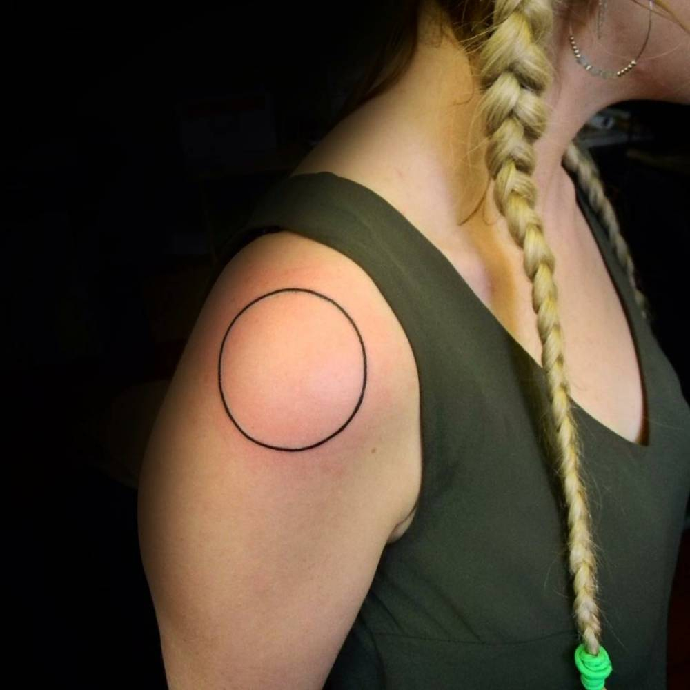 Shoulder Tattoo Of A Circle with regard to size 1000 X 1000