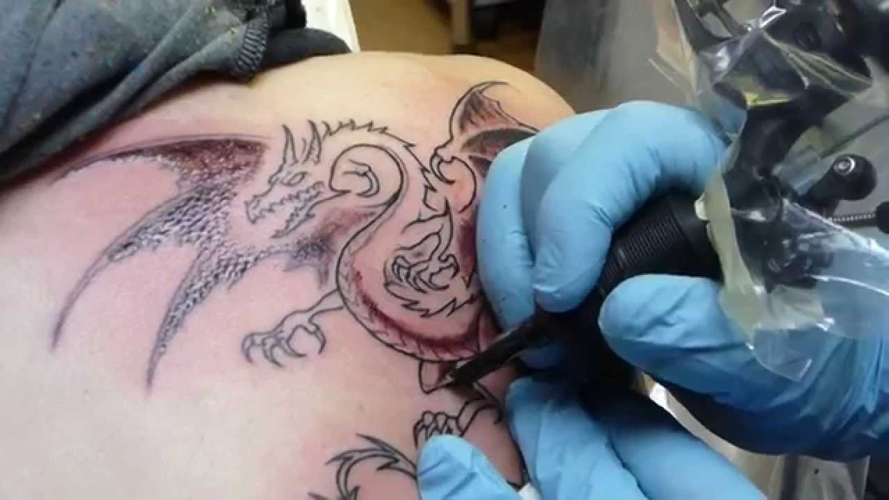Sjap Tattoos A Dragon On The Shoulder Blade for size 1280 X 720