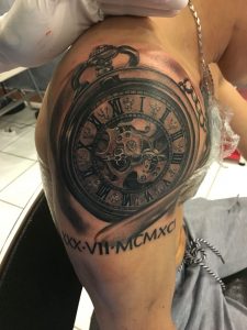 Tattoo On Shoulder Clock Tattoos That I Love Tattoos For Guys with regard to measurements 1000 X 1334
