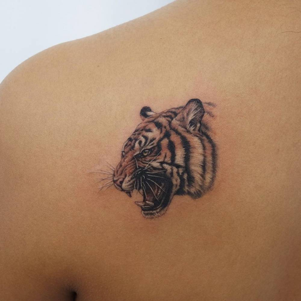 Tiger Head Tattoo On The Left Shoulder Blade pertaining to proportions 1000 X 1000