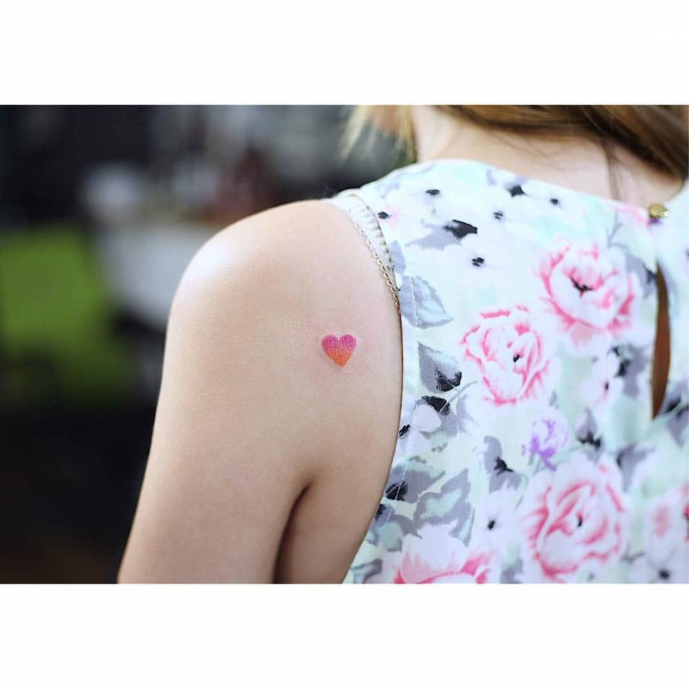 Tiny Heart Tattoo On The Left Shoulder Blade for dimensions 1000 X 1000