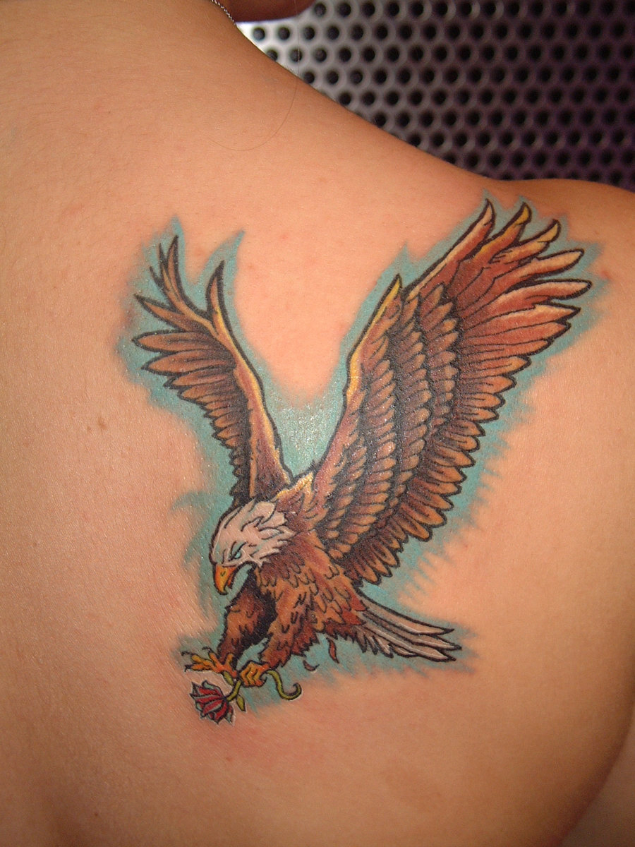 Traditional Flying Eagle Tattoo On Right Back Shoulder in size 900 X 1200